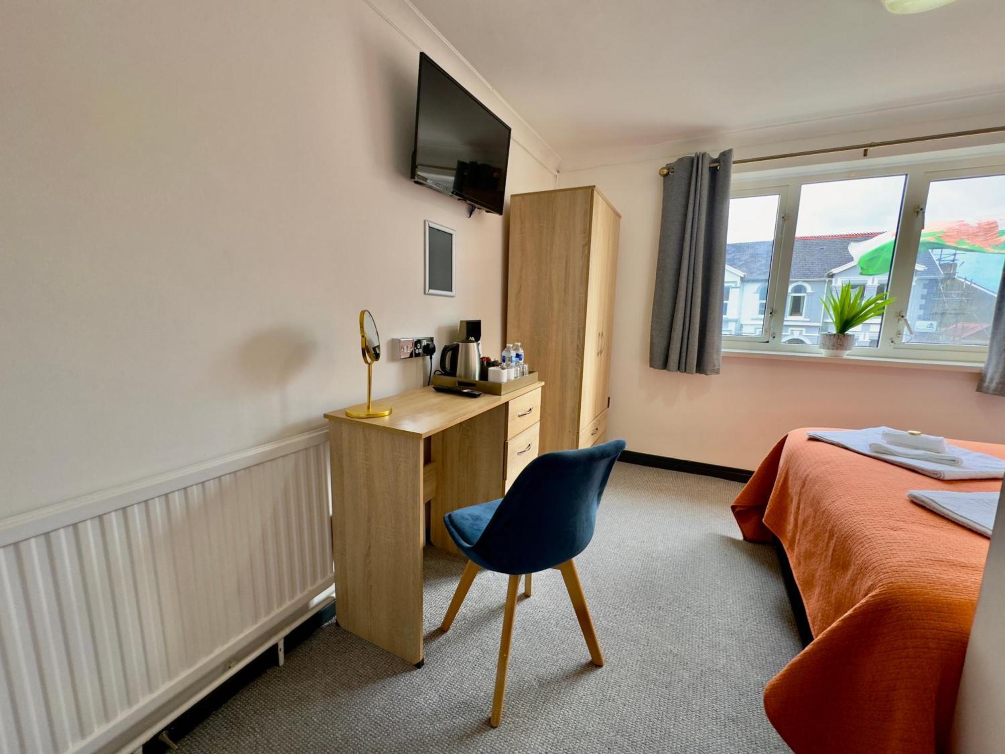 Coastal Park Accommodation Llanelli Bagian luar foto