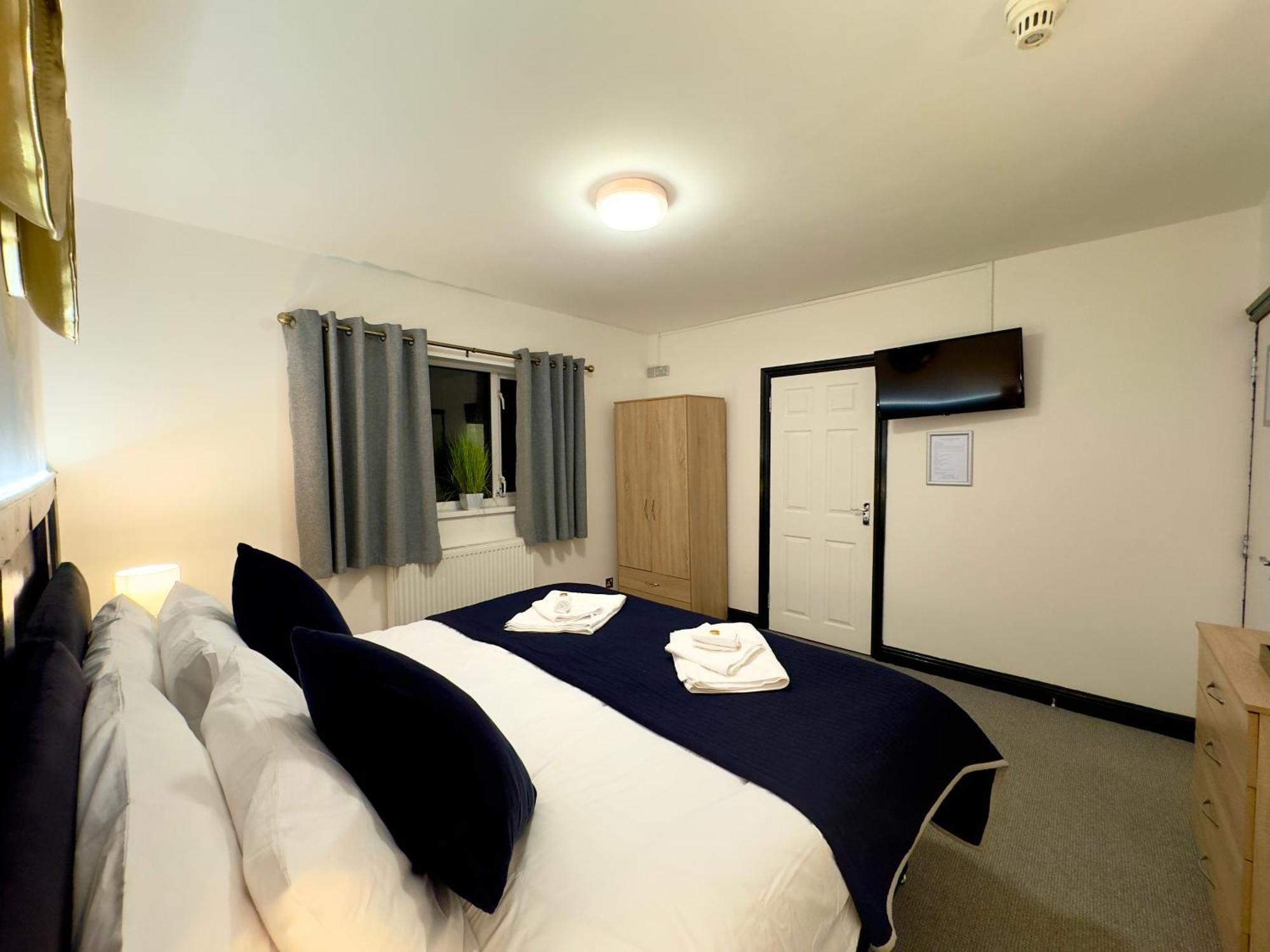 Coastal Park Accommodation Llanelli Bagian luar foto